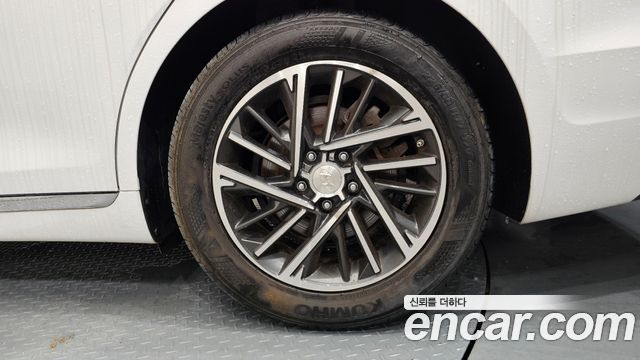 Hyundai Grandeur (IG) 2.5 Premium 2022 — фото 21
