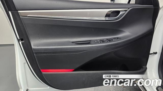 Hyundai Grandeur (IG) 2.5 Premium 2022 — фото 24