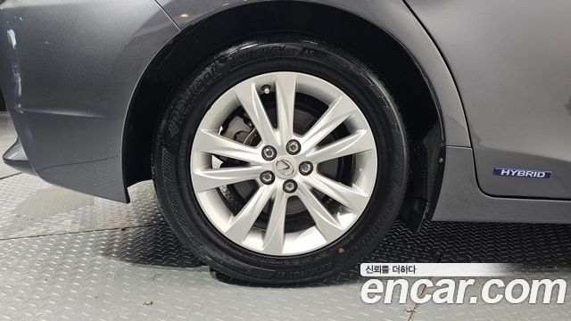 Lexus CT200h 1.8 Supreme ZWA10 2015 — фото 5