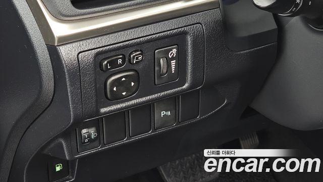 Lexus CT200h 1.8 Supreme ZWA10 2015 — фото 17