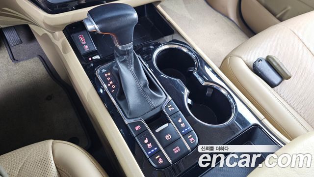 Kia Carnival Gasoline 9-Seater Noblesse Special 2019 — фото 9