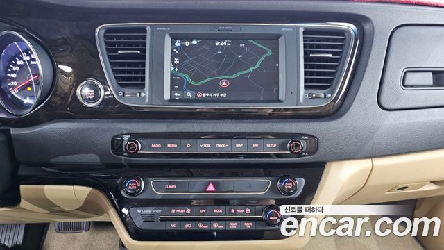 Kia Carnival Gasoline 9-Seater Noblesse Special 2019 — фото 14