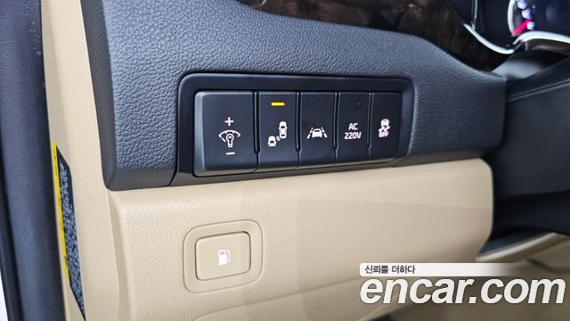 Kia Carnival Gasoline 9-Seater Noblesse Special 2019 — фото 17