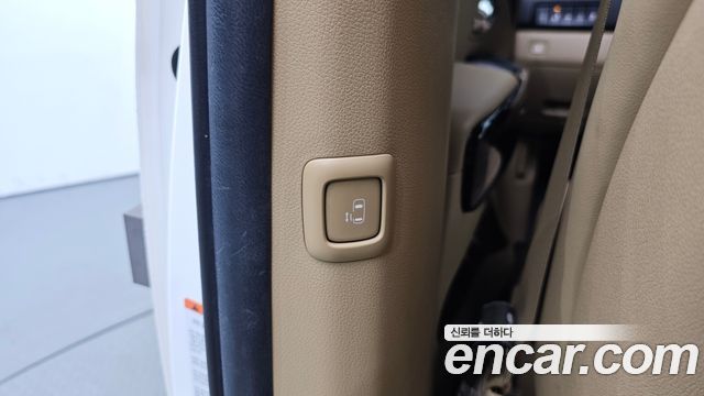 Kia Carnival Gasoline 9-Seater Noblesse Special 2019 — фото 19