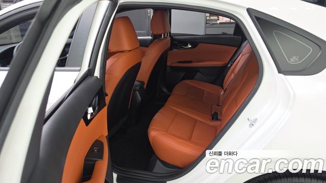 Kia K3 (II) 1.6 Prestige 2024 — фото 11