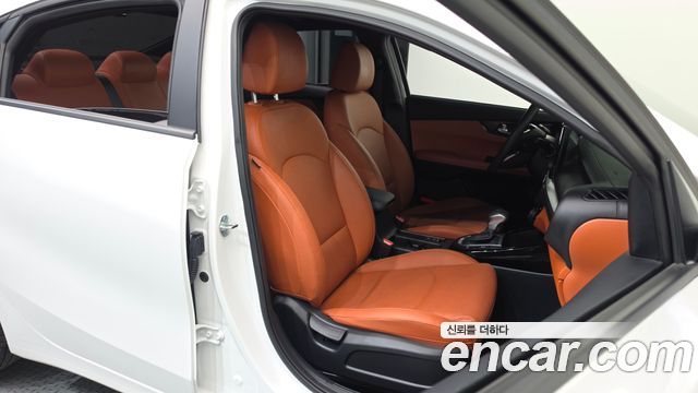 Kia K3 (II) 1.6 Prestige 2024 — фото 26