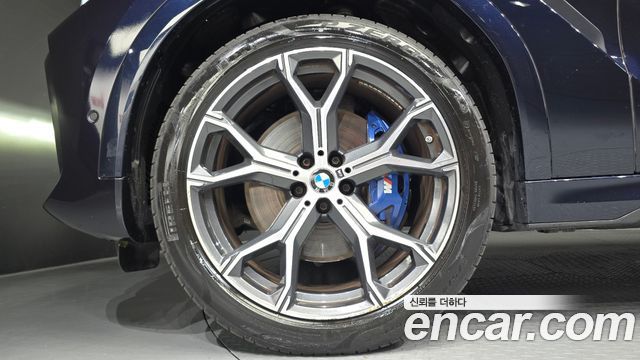 BMW X6 (G06) xDrive40i M Sport 2021 — фото 5
