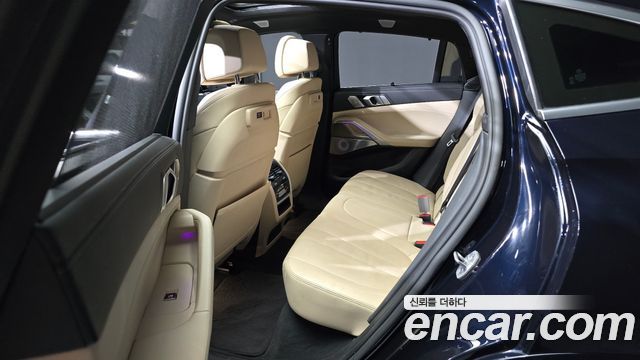 BMW X6 (G06) xDrive40i M Sport 2021 — фото 13