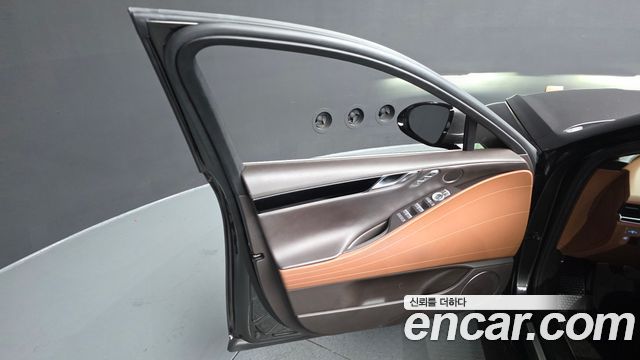 Genesis G80 (RG3) Gasoline 2.5 Turbo AWD 2024 — фото 24