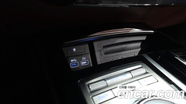 Genesis G80 (RG3) Gasoline 2.5 Turbo AWD 2024 — фото 26