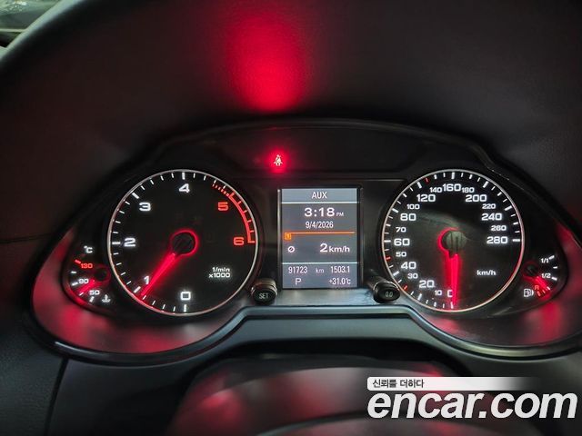 Audi Q5 2.0 TDI Quattro 8R 2011 — фото 7