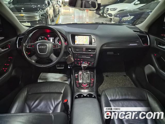 Audi Q5 2.0 TDI Quattro 8R 2011 — фото 9