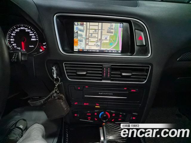 Audi Q5 2.0 TDI Quattro 8R 2011 — фото 10