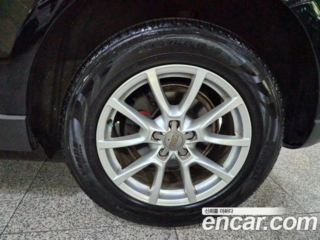 Audi Q5 2.0 TDI Quattro 8R 2011 — фото 22