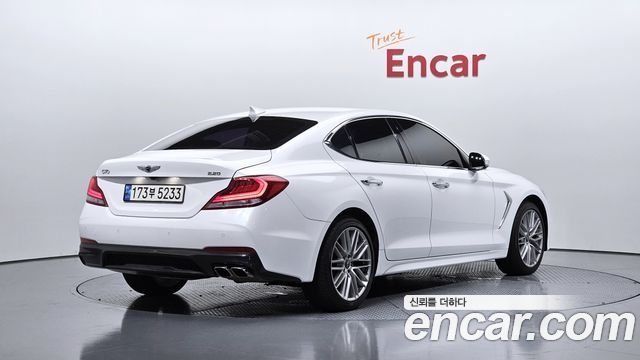Genesis G70 2.2D Elite 2019 — фото 2