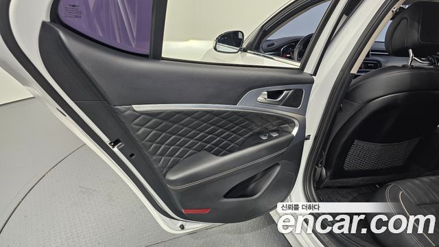Genesis G70 2.2D Elite 2019 — фото 25