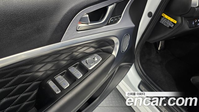 Genesis G70 2.2D Elite 2019 — фото 27