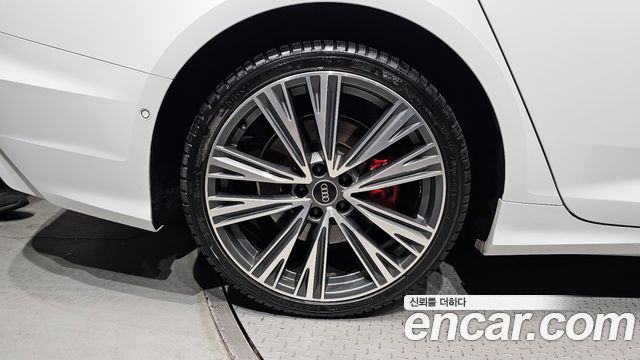 Audi A6 (C8) 45 TFSI Quattro Premium 2023 — фото 5