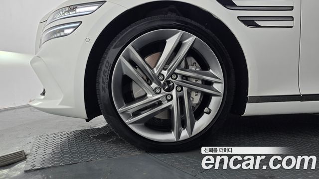 Genesis G80 (RG3) Gasoline 2.5 Turbo AWD 2025 — фото 5