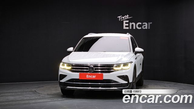 Volkswagen Tiguan (II) 2.0 TDI Premium 2021 — фото 3