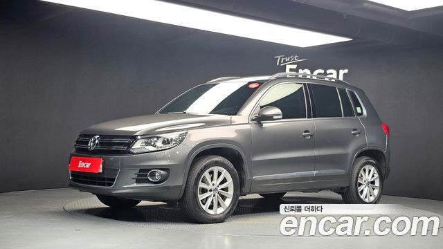 Volkswagen Tiguan 2.0 TDI Comfort 5N 2014 — фото 1