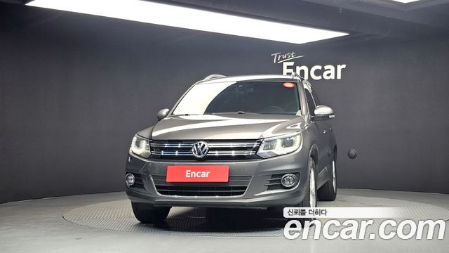 Volkswagen Tiguan 2.0 TDI Comfort 5N 2014 — фото 3