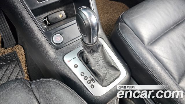 Volkswagen Tiguan 2.0 TDI Comfort 5N 2014 — фото 9