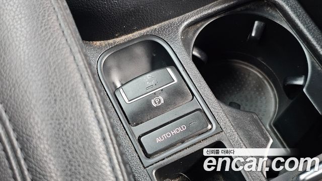 Volkswagen Tiguan 2.0 TDI Comfort 5N 2014 — фото 18
