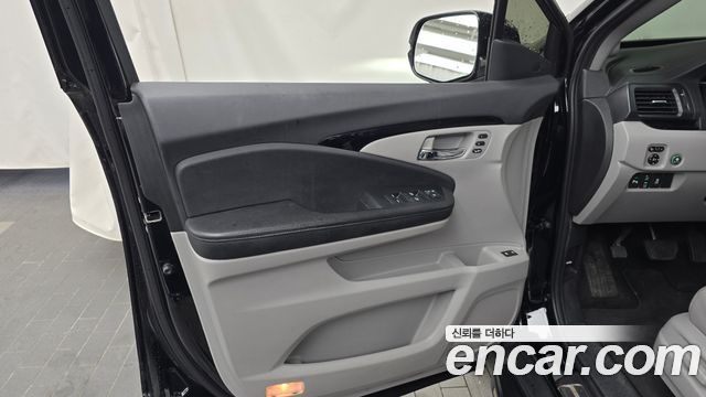 Honda Pilot (III) 3.5 Elite 2021 — фото 24