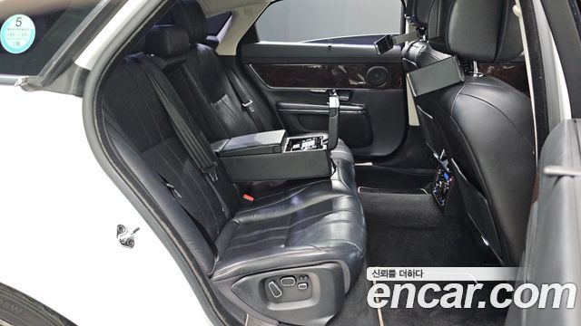 Jaguar XJ 3.0 SC Premium Luxury LWB X351 2013 — фото 11