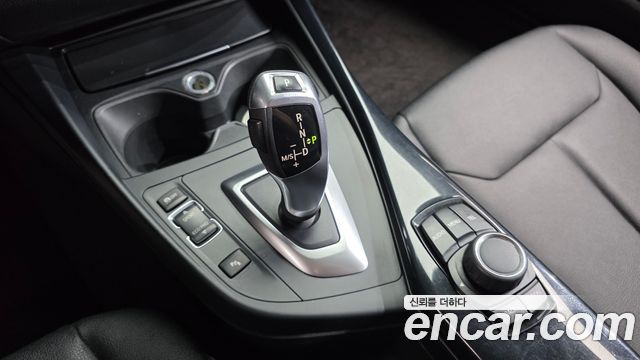 BMW 1 Series (F20) 118d Urban Pack1 5Dr 2014 — фото 9