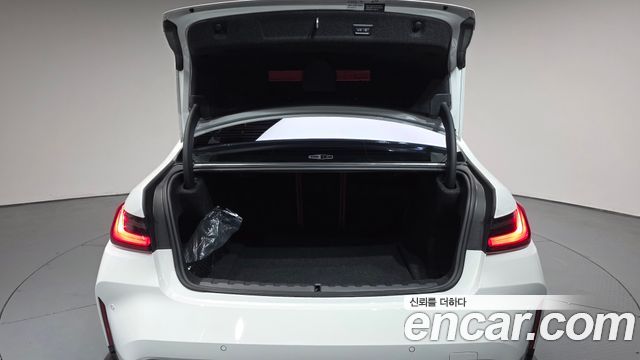 BMW M3 (G80) M3 Sedan Competition M xDrive 2025 — фото 42