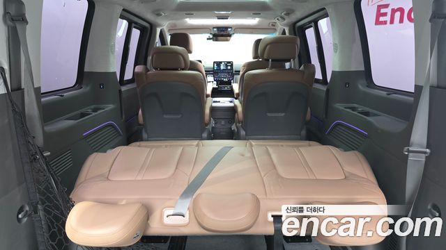 Hyundai Staria HEV 1.6 Lounge 7-Seater Inspiration 2025 — фото 5