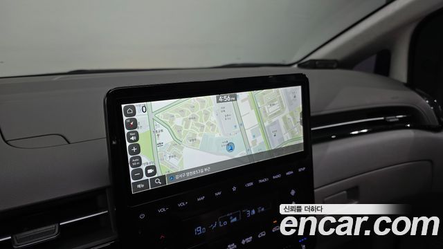 Hyundai Staria HEV 1.6 Lounge 7-Seater Inspiration 2025 — фото 19