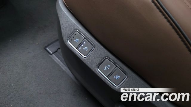 Hyundai Staria HEV 1.6 Lounge 7-Seater Inspiration 2025 — фото 23