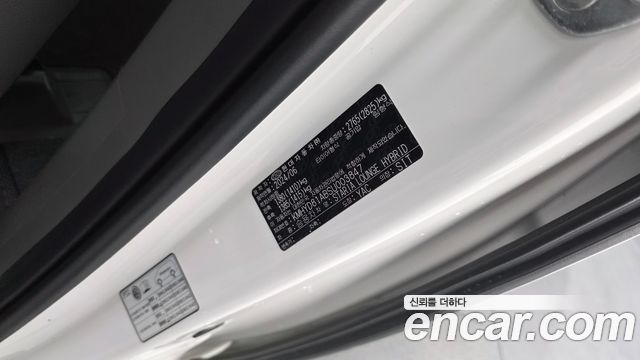 Hyundai Staria HEV 1.6 Lounge 7-Seater Inspiration 2025 — фото 35