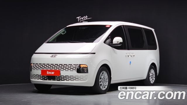 Hyundai Staria Tourer 11-Seater Modern 2022 — фото 1