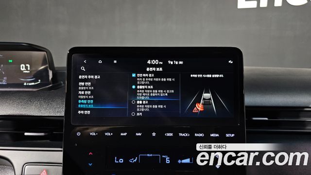 Hyundai Staria Tourer 11-Seater Modern 2022 — фото 16