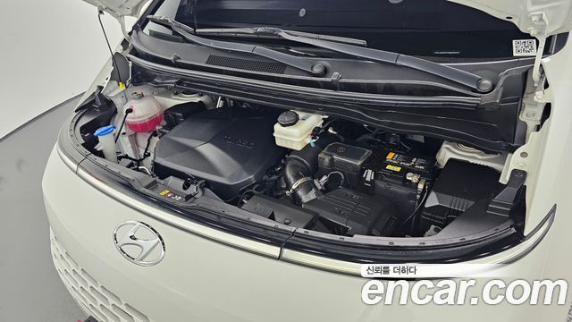 Hyundai Staria Cargo 3-Seater Modern 2022 — фото 6