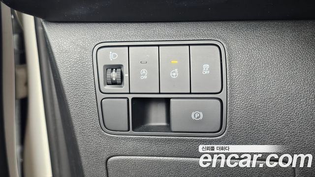 Hyundai Staria Cargo 3-Seater Modern 2022 — фото 15