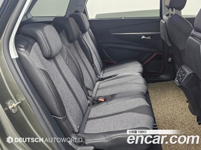 Peugeot 5008 (II) 1.6 BlueHDi Allure 2018 — фото 16