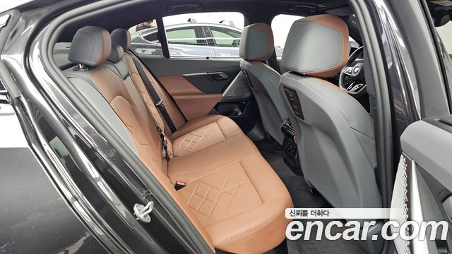 BMW 5 Series (G60) 530i xDrive M Sport 2025 — фото 12