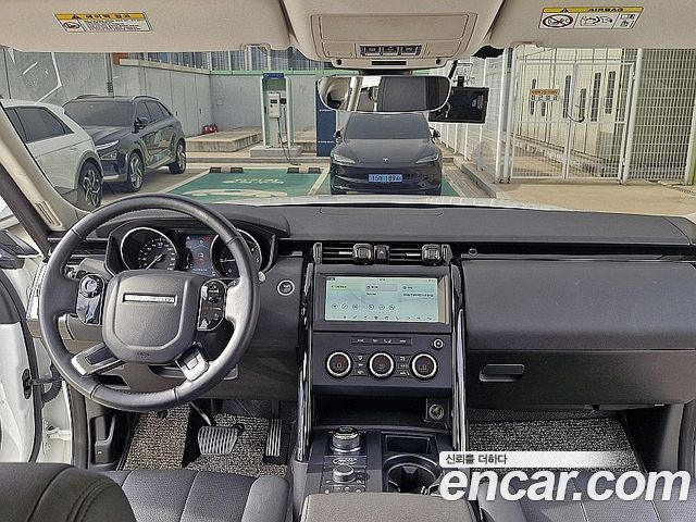 Land Rover Discovery 5 2.0 SD4 SE 2019 — фото 20