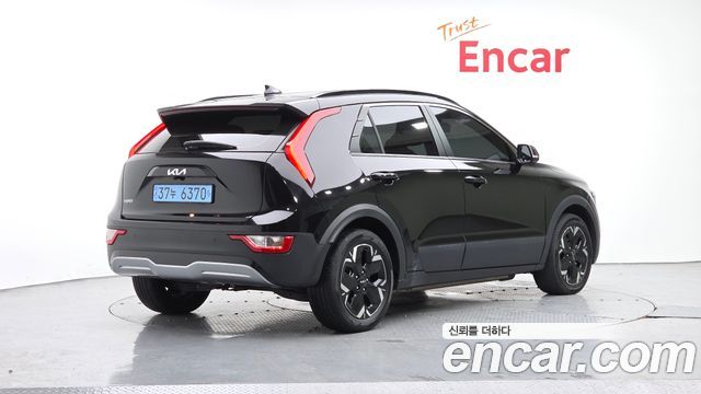 Kia Niro EV Air 2023 — фото 2