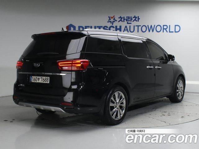 Kia Carnival 9-Seater Noblesse Special 2020 — фото 2