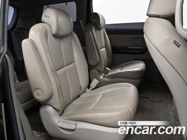 Kia Carnival 9-Seater Noblesse Special 2020 — фото 16