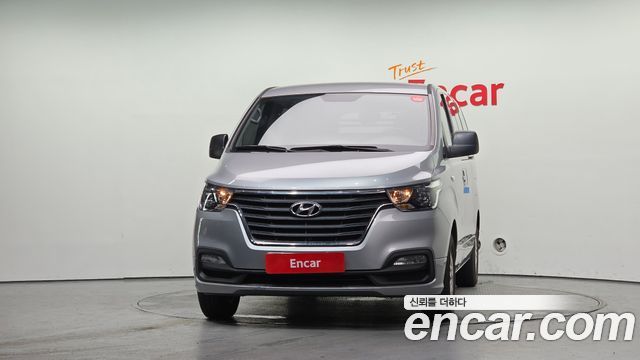 Hyundai Grand Starex Van 5-Seater Modern 2019 — фото 3