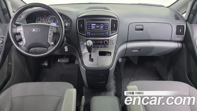Hyundai Grand Starex Van 5-Seater Modern 2019 — фото 7