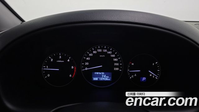 Hyundai Grand Starex Van 5-Seater Modern 2019 — фото 8