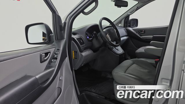Hyundai Grand Starex Van 5-Seater Modern 2019 — фото 11